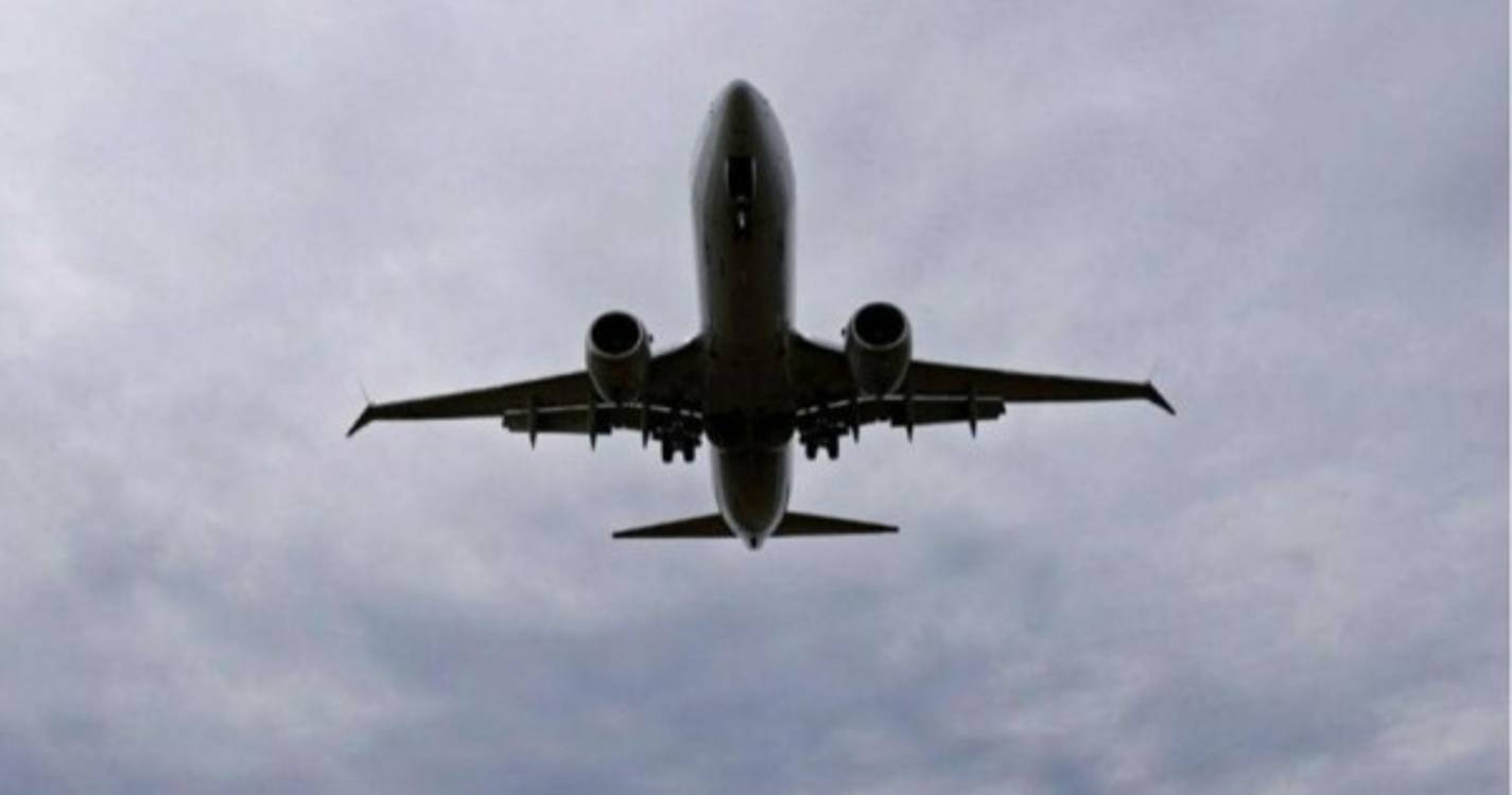 Aumento súbito da procura de viagens de avião exige medidas adicionais