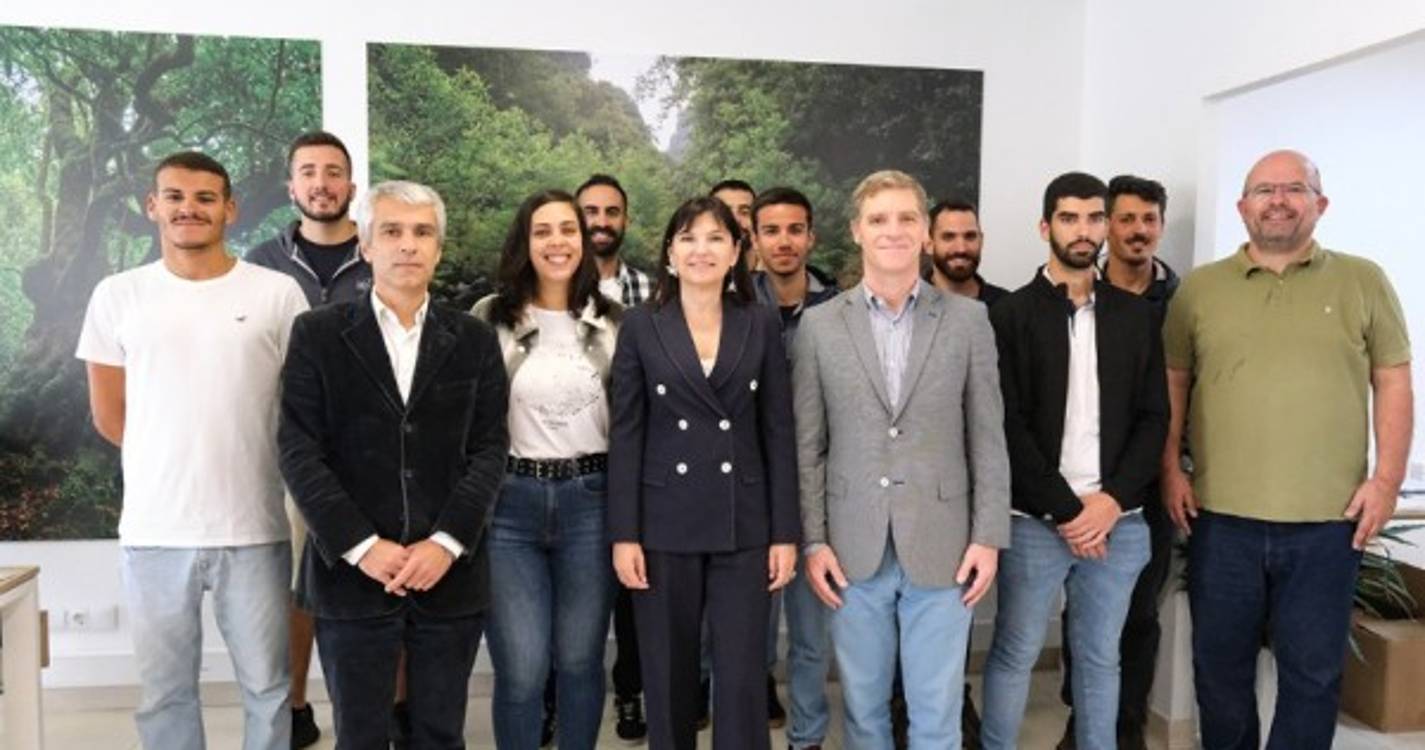 Vigilantes da Natureza com mais 9 elementos