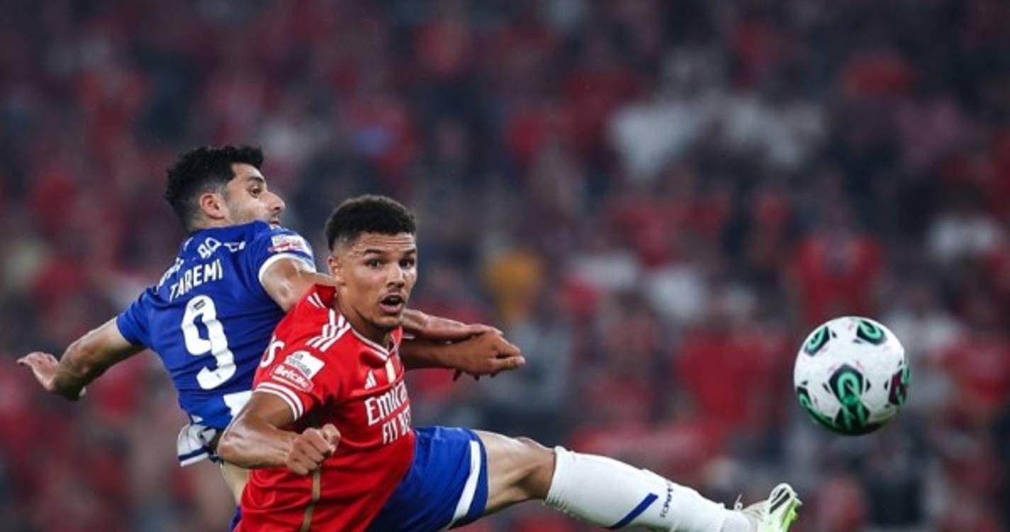 Benfica vence FC Porto e lidera à condição