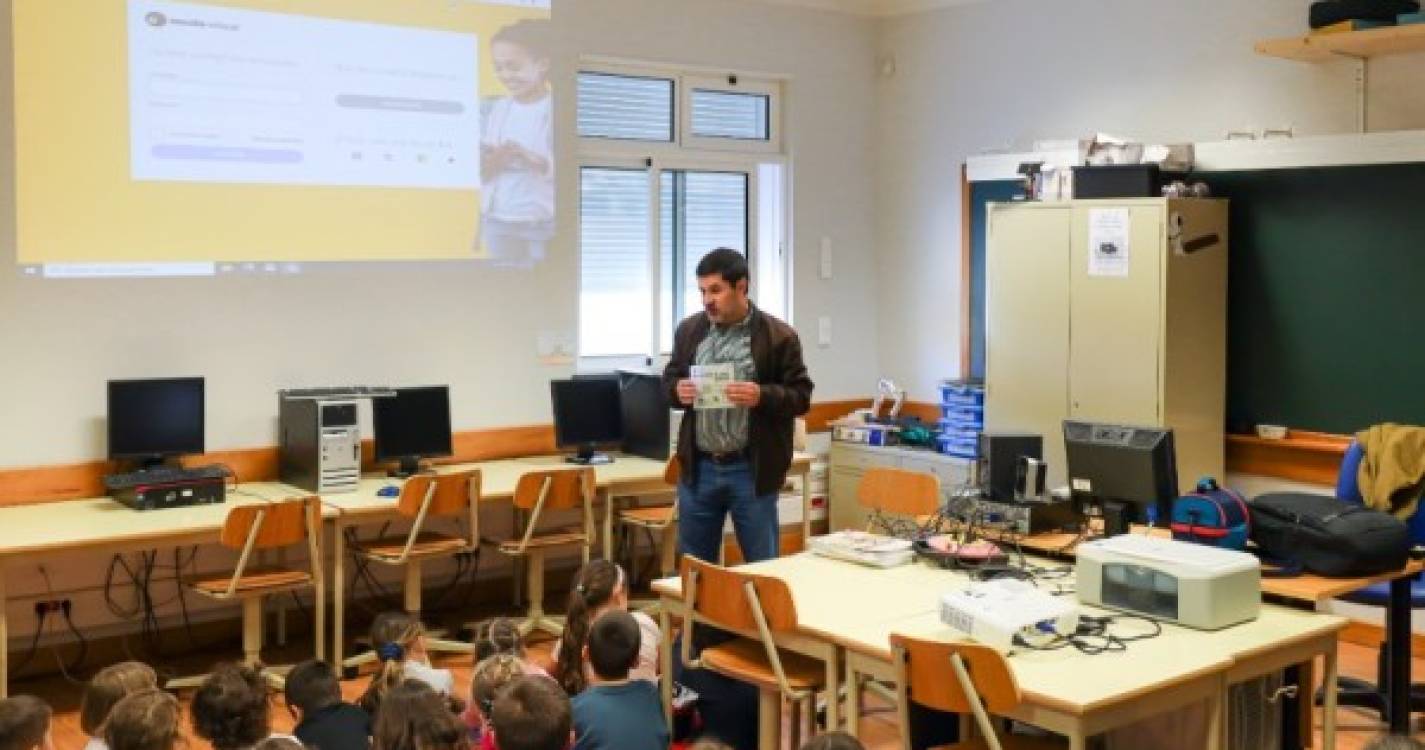Ponta do Sol disponibiliza acesso à Escola Virtual aos alunos do concelho
