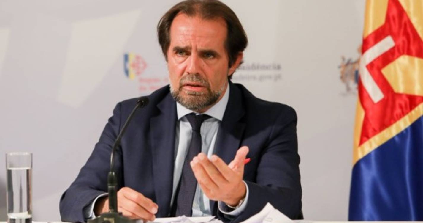 Restaurantes podem funcionar até às 22h00 apenas para entregas ao domicílio