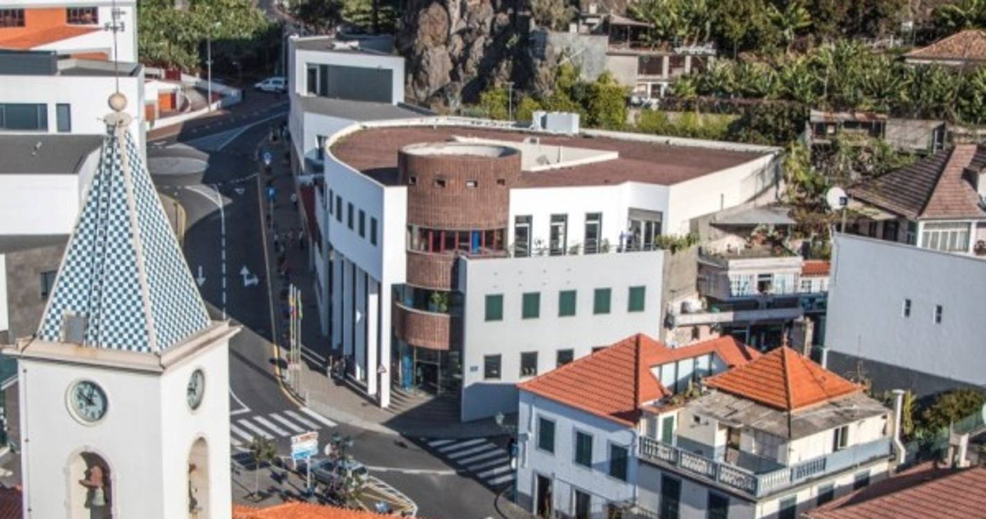 Câmara de Lobos aprova bolsas de estudo para 685 estudantes