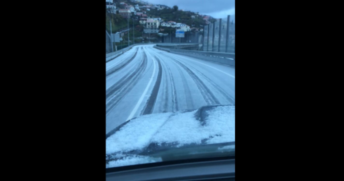 Vídeo mostra Cota 500 coberta de neve