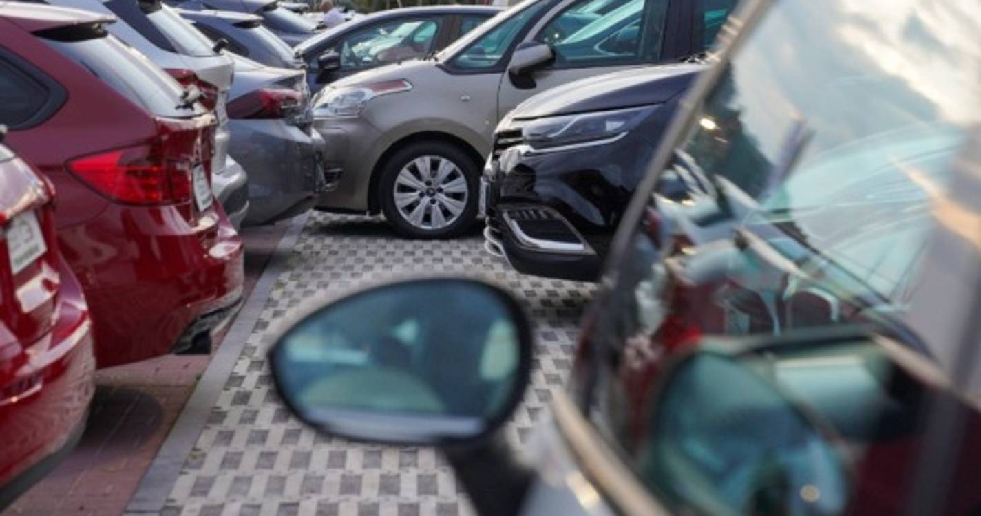 Número de veículos matriculados em janeiro cai 3% para 12.141