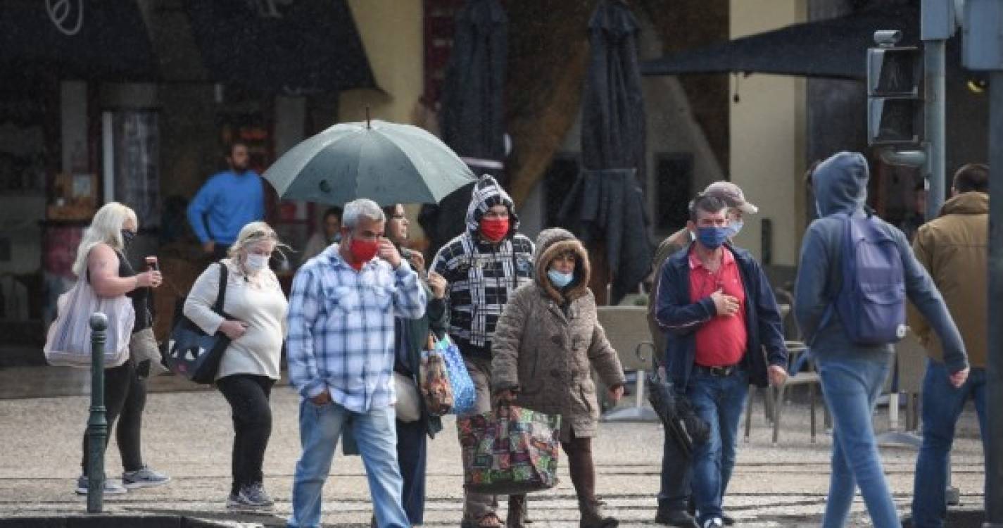 Uso de máscaras na rua passa a ser obrigatório na Madeira até março