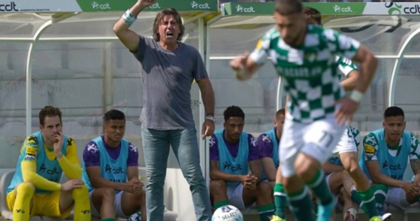 Ricardo Sá Pinto suspenso por 15 dias falha ‘play-off’ de manutenção