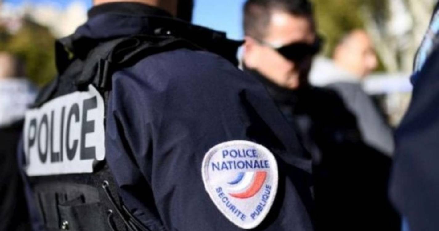 Menina de cinco anos encontrada morta dentro de saco do lixo em França