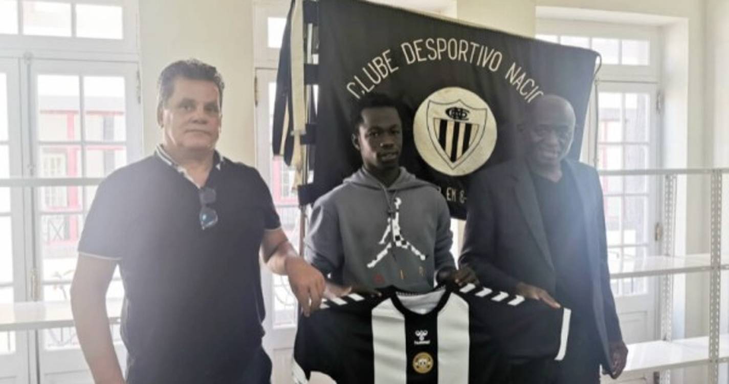 Extremo maliano Konté abandona o Nacional