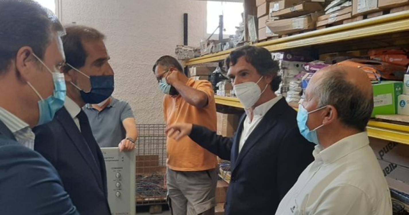 Albuquerque mantém testes PCR obrigatórios nos aeroportos por mais um mês