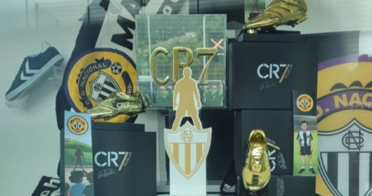 Réplicas da 'Bota de Ouro' de CR7 para goleadores do torneio com o seu nome
