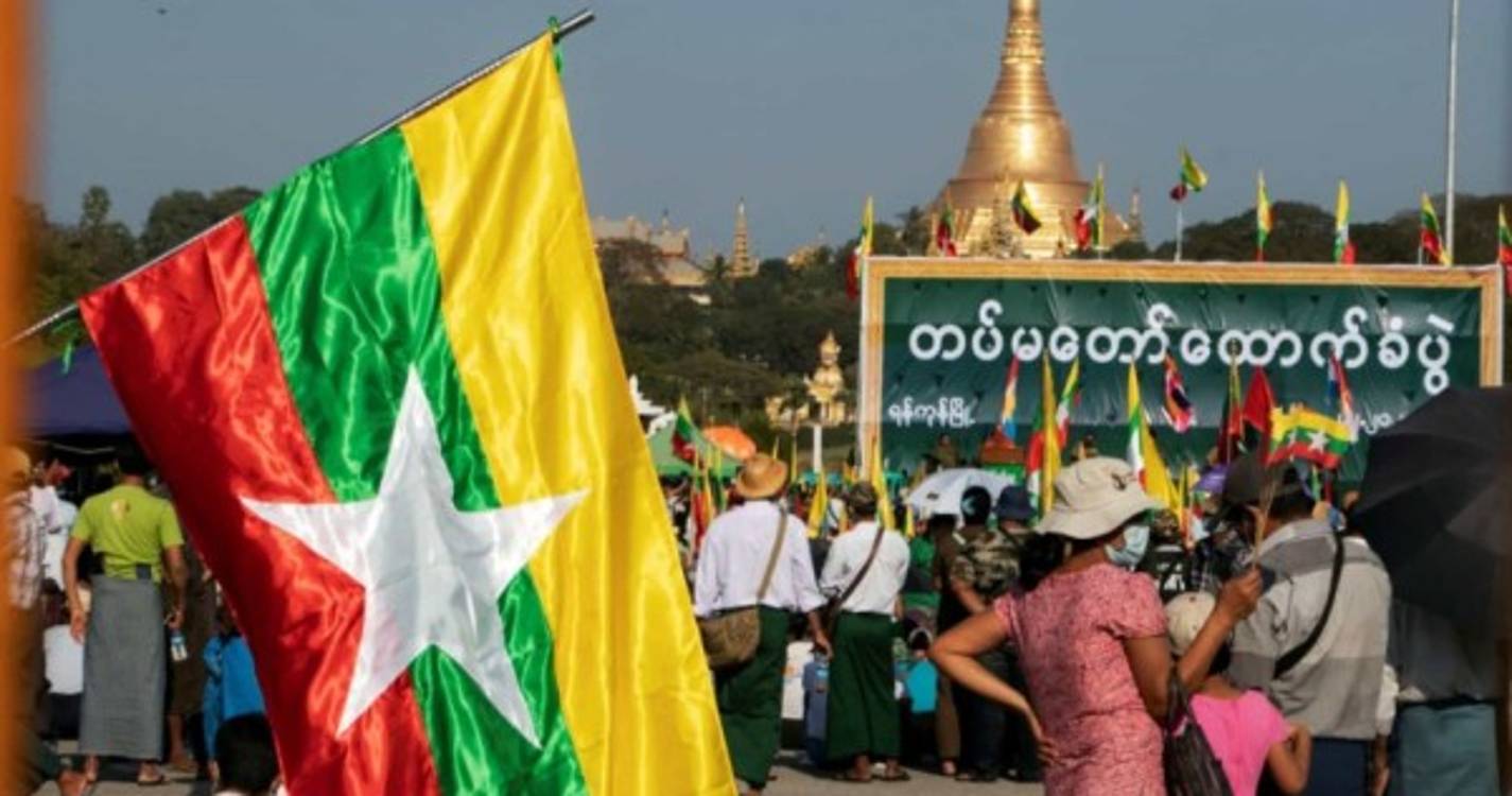 Myanmar: Nova enviada da ONU "profundamente preocupada" com escalada de violência