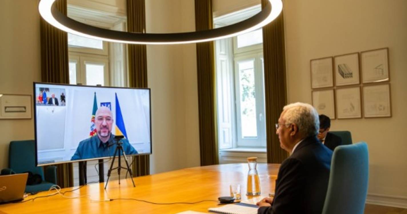 Costa aceita convite do primeiro-ministro ucraniano para visitar Kiev