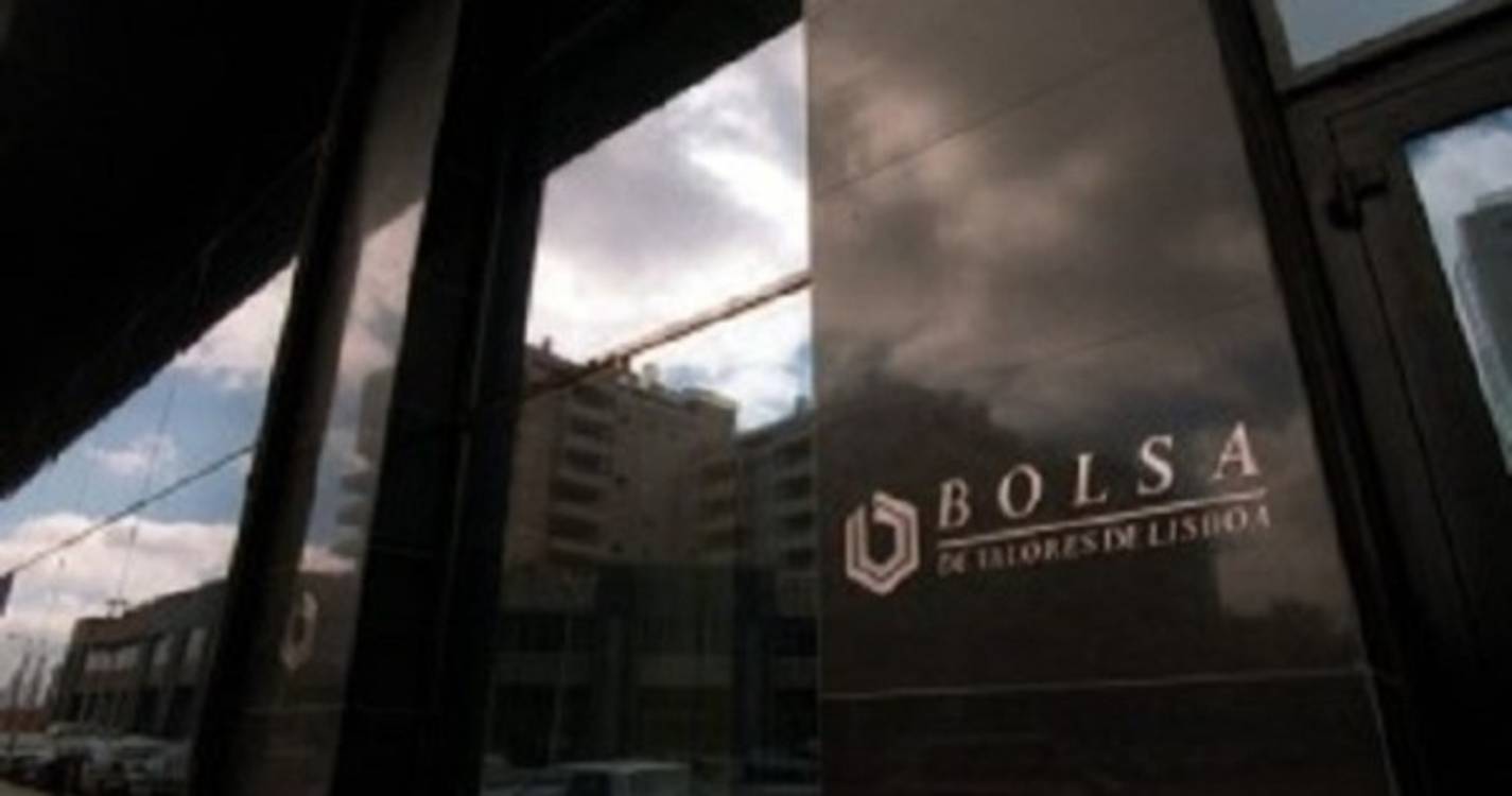 Bolsa de Lisboa contraria Europa e cai 0,81%