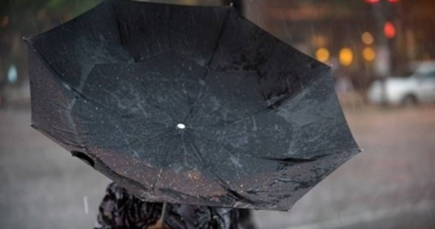 IPMA coloca 14 distritos sob aviso amarelo devido à chuva e vento forte