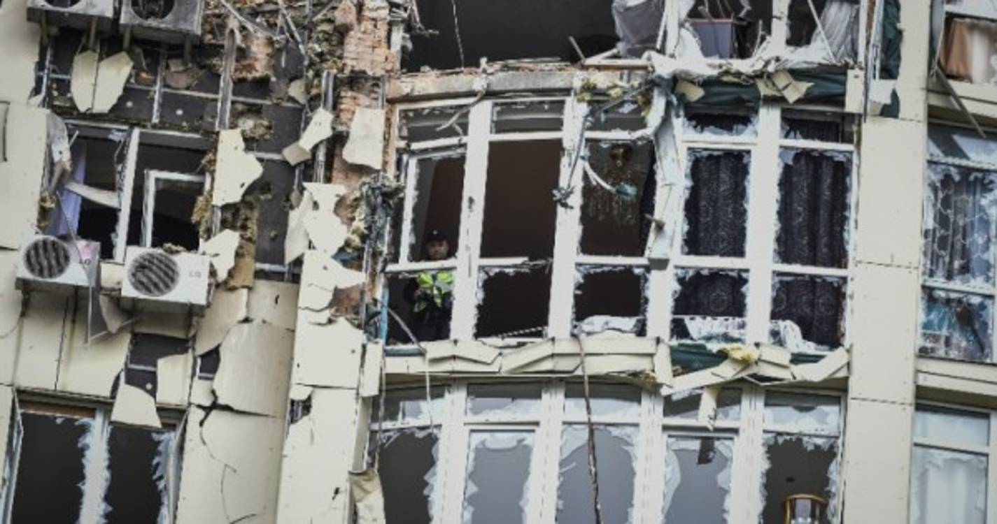 Ucrânia: Bombardeamentos russos deixam seis regiões sem eletricidade