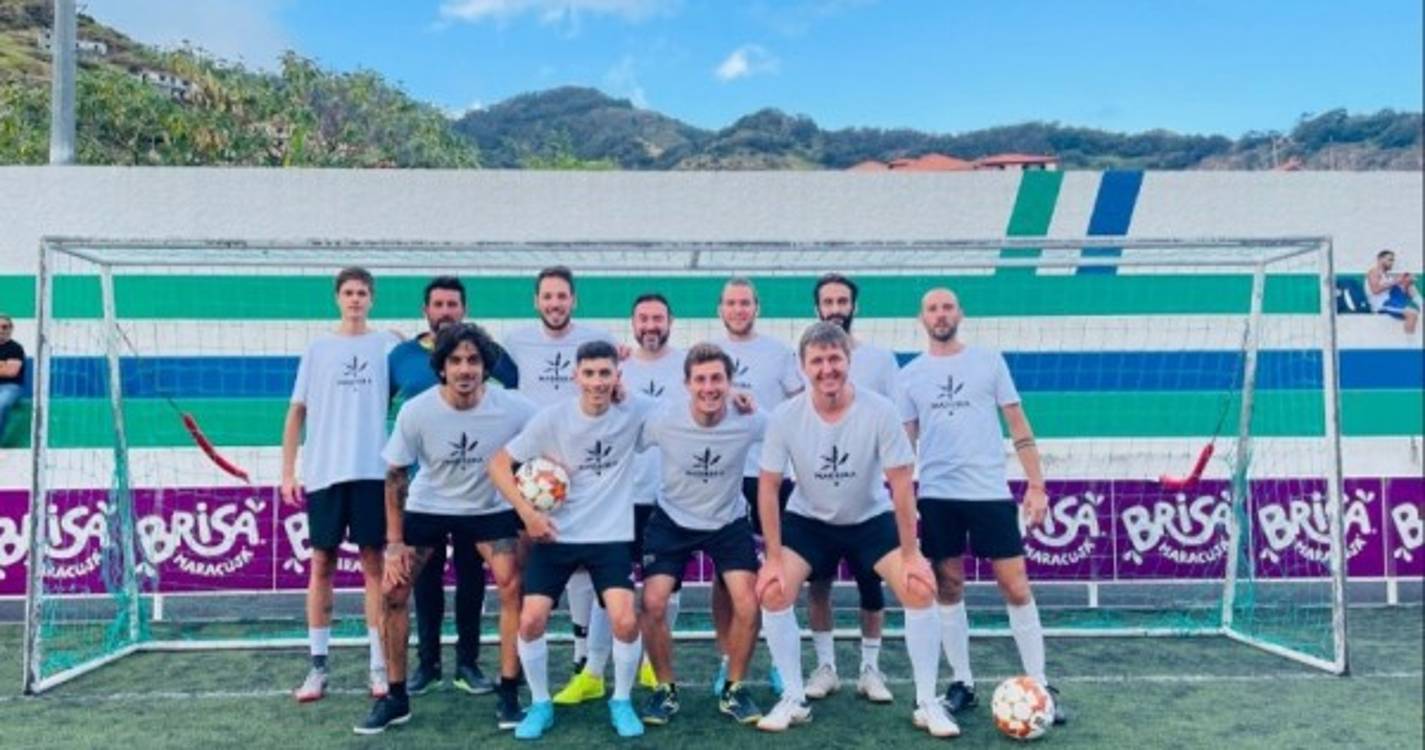 Nómadas digitais formam equipa de futebol na Madeira