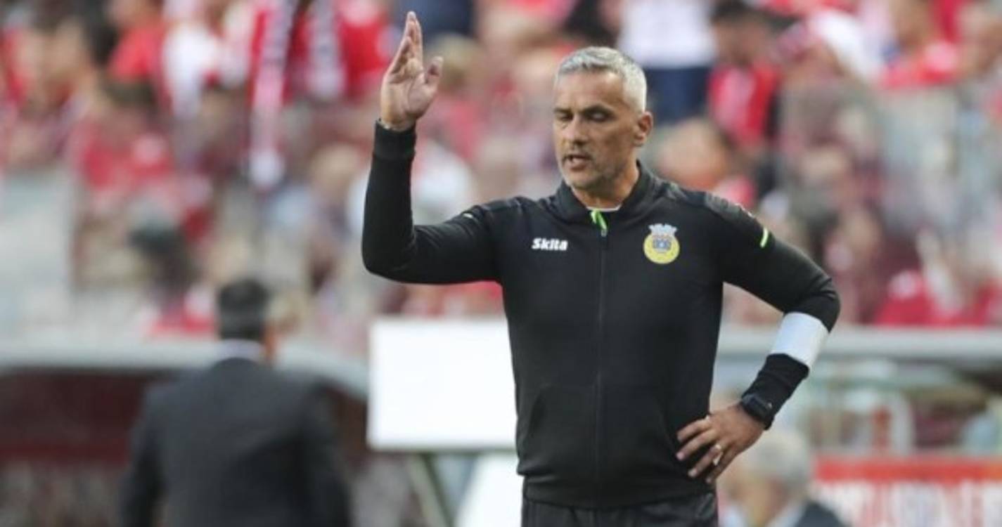 Armando Evangelista é o novo treinador dos brasileiros do Goiás