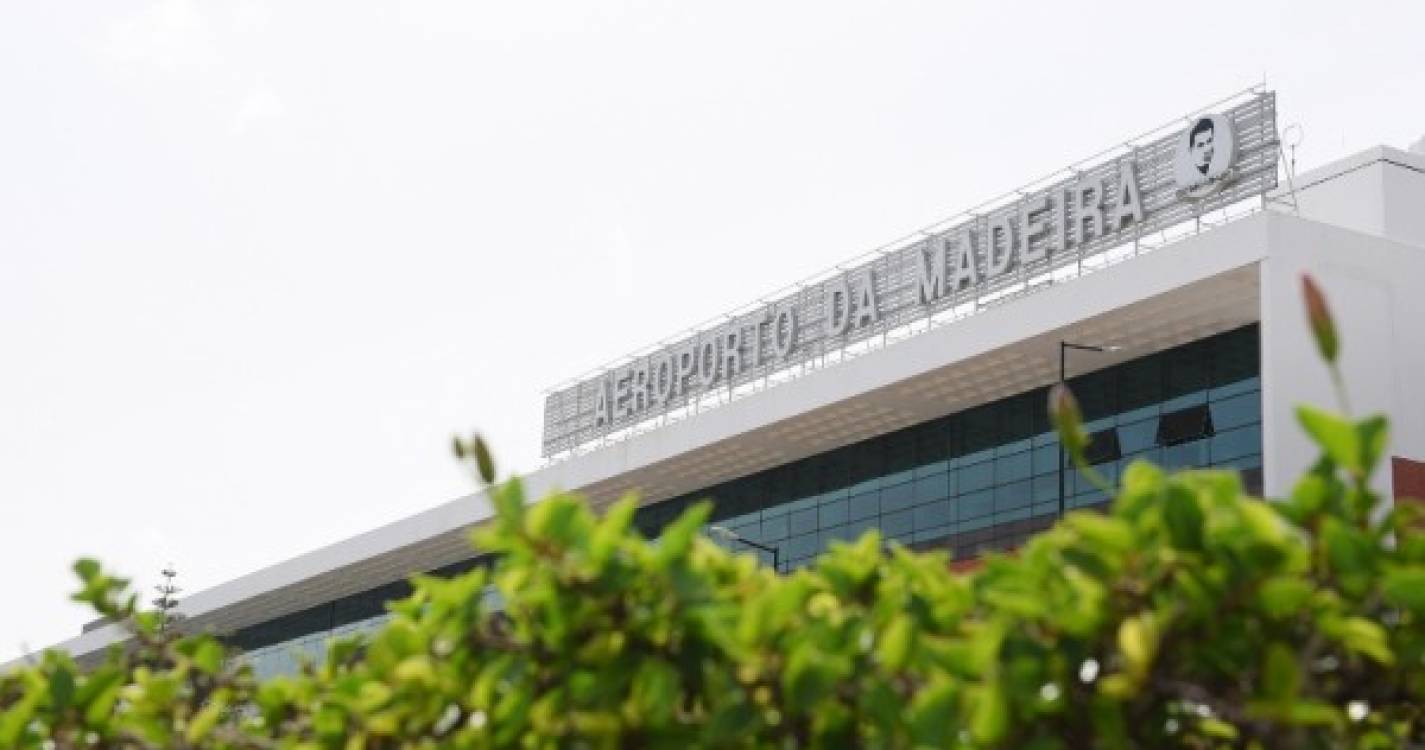Aeroportos arriscam constrangimentos a partir de sábado devido a greve do SEF