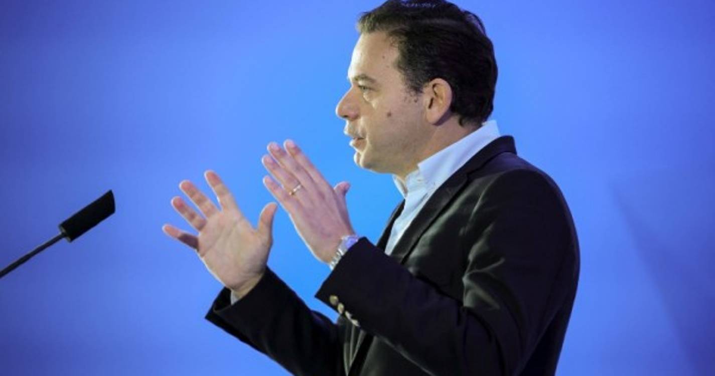 Presidente do PSD exige solução para "gafe imperdoável" do Governo