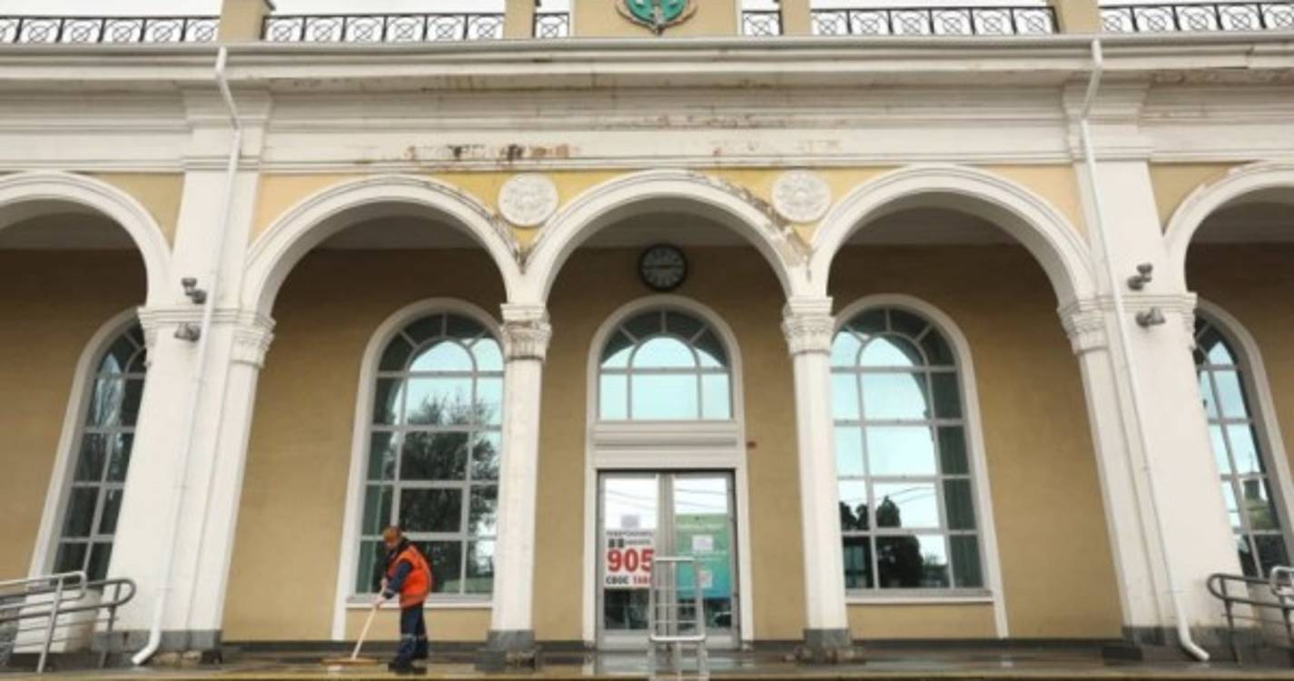 Rússia confirma ataques aéreos e de artilharia contra o leste ucraniano