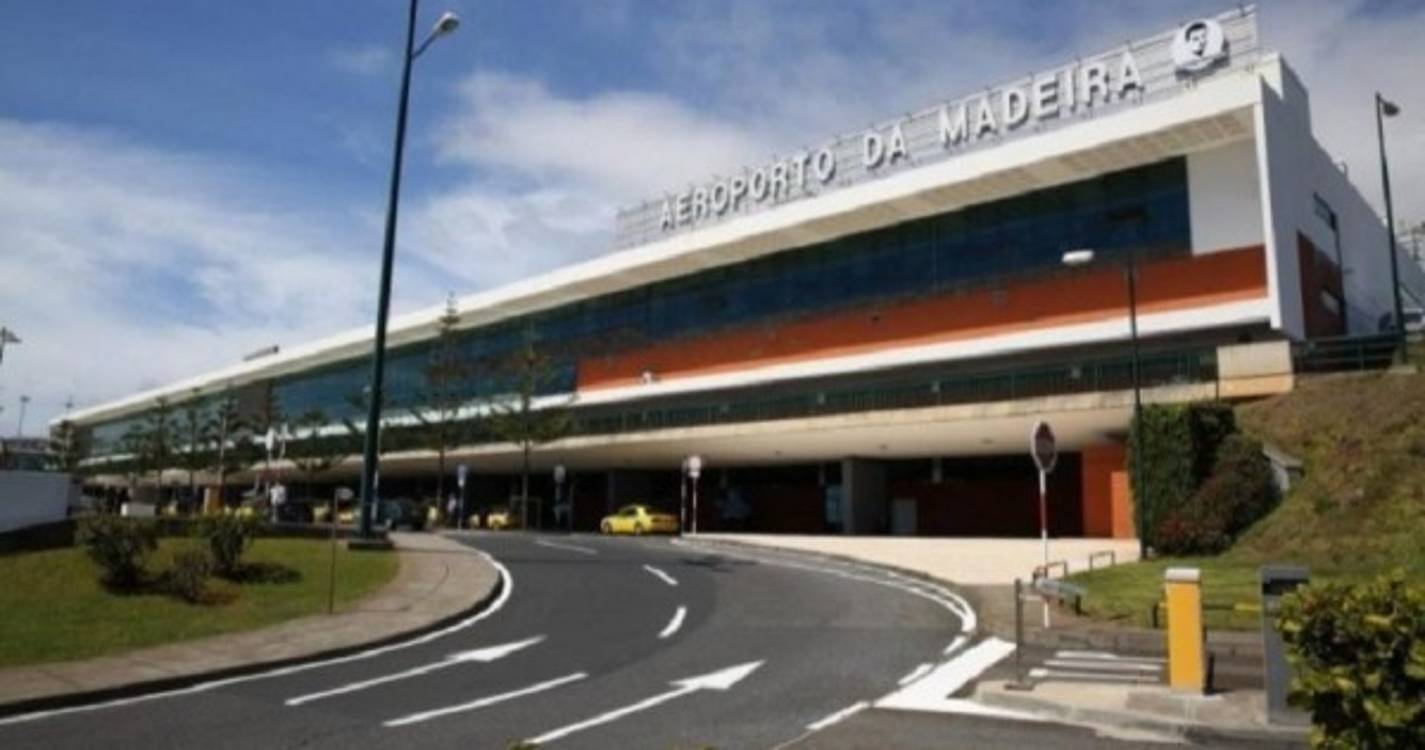 Conferência de imprensa no Aeroporto da Madeira sobre desenvolvimento de rotas