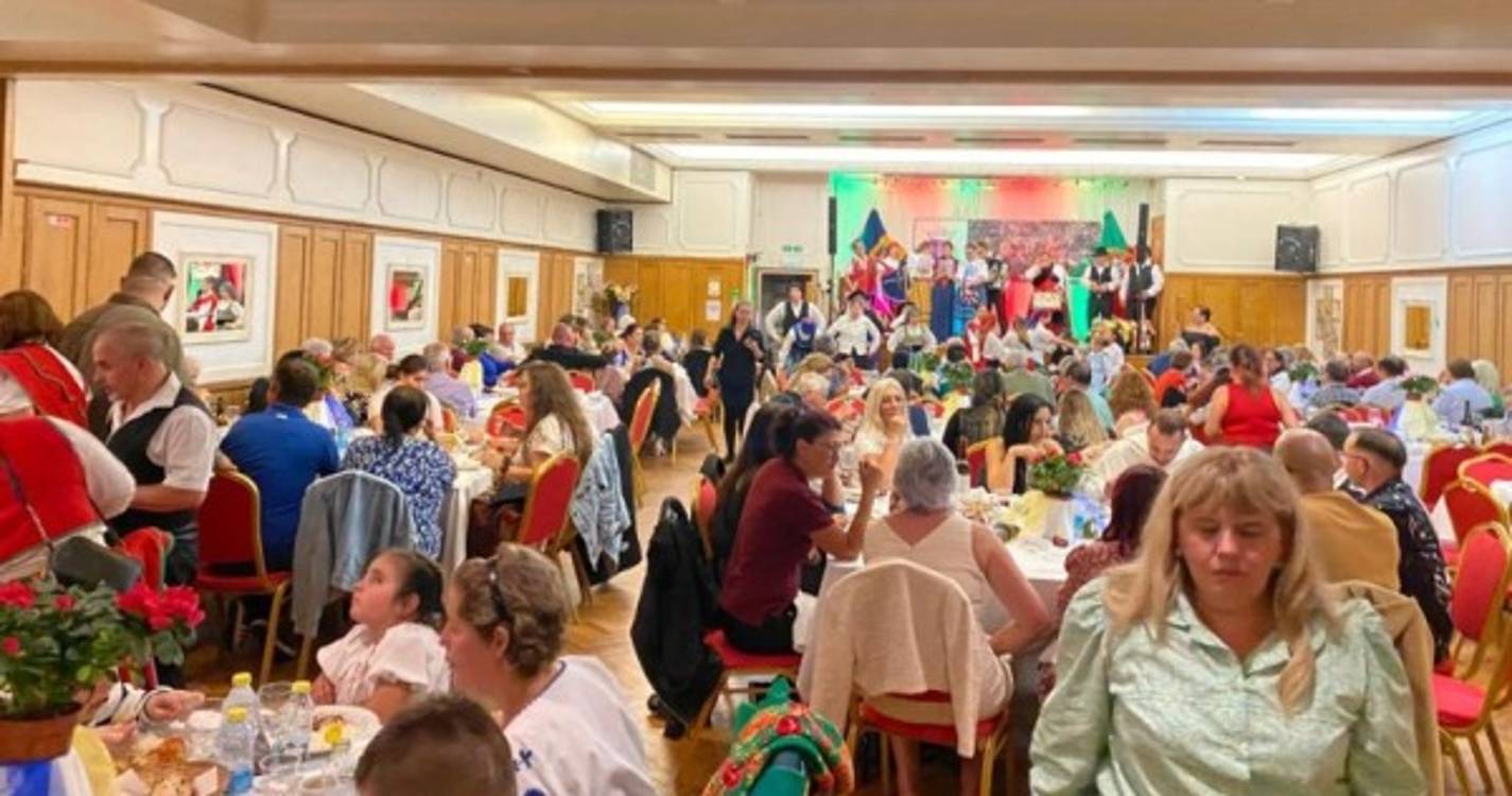 Livro de receitas 'a biqueira' lançado na Festa da Gastronomia e Tradições da Camacha, em Londres