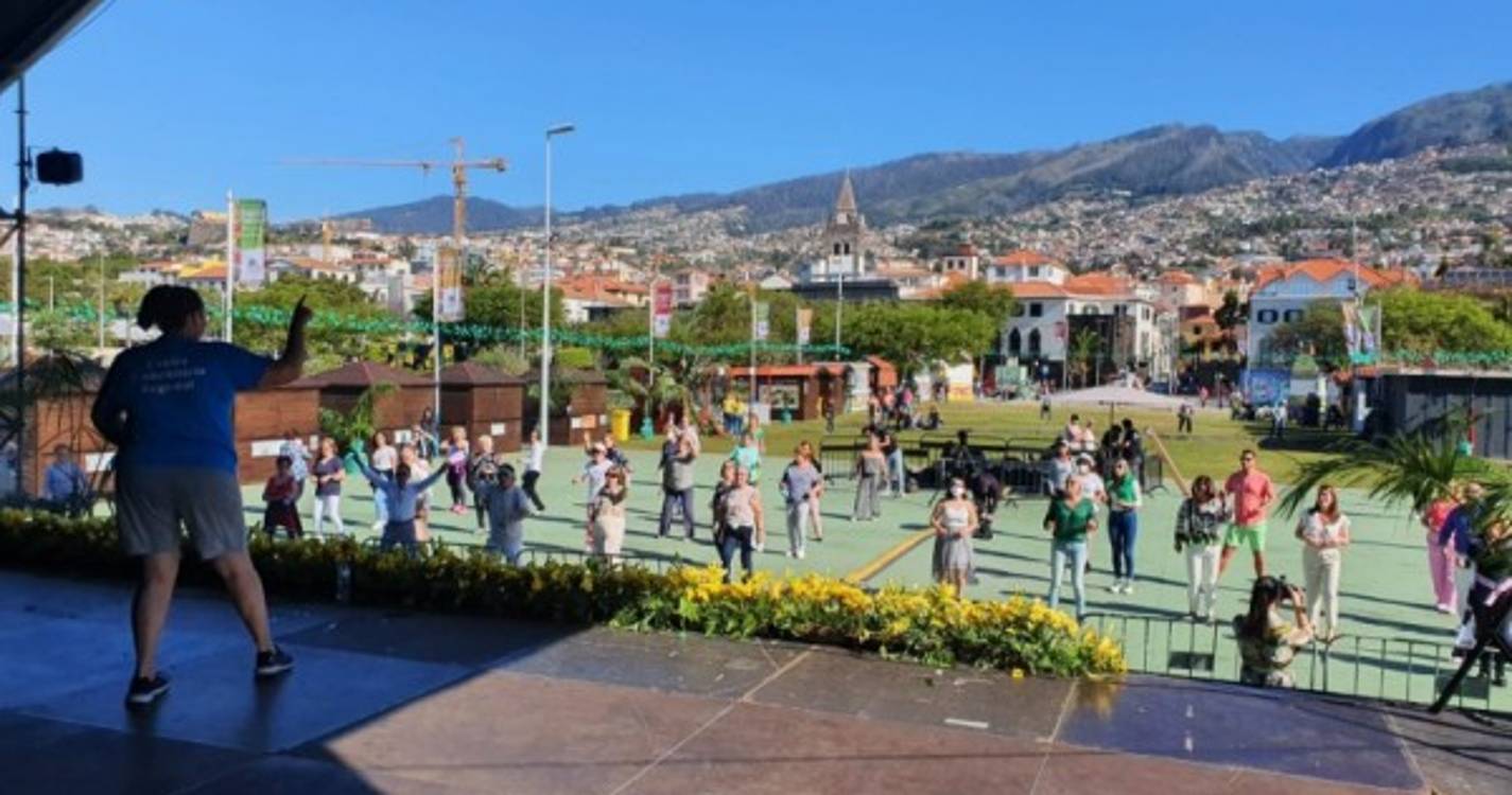 Mães trabalhadoras homenageadas esta manhã no Cais 8