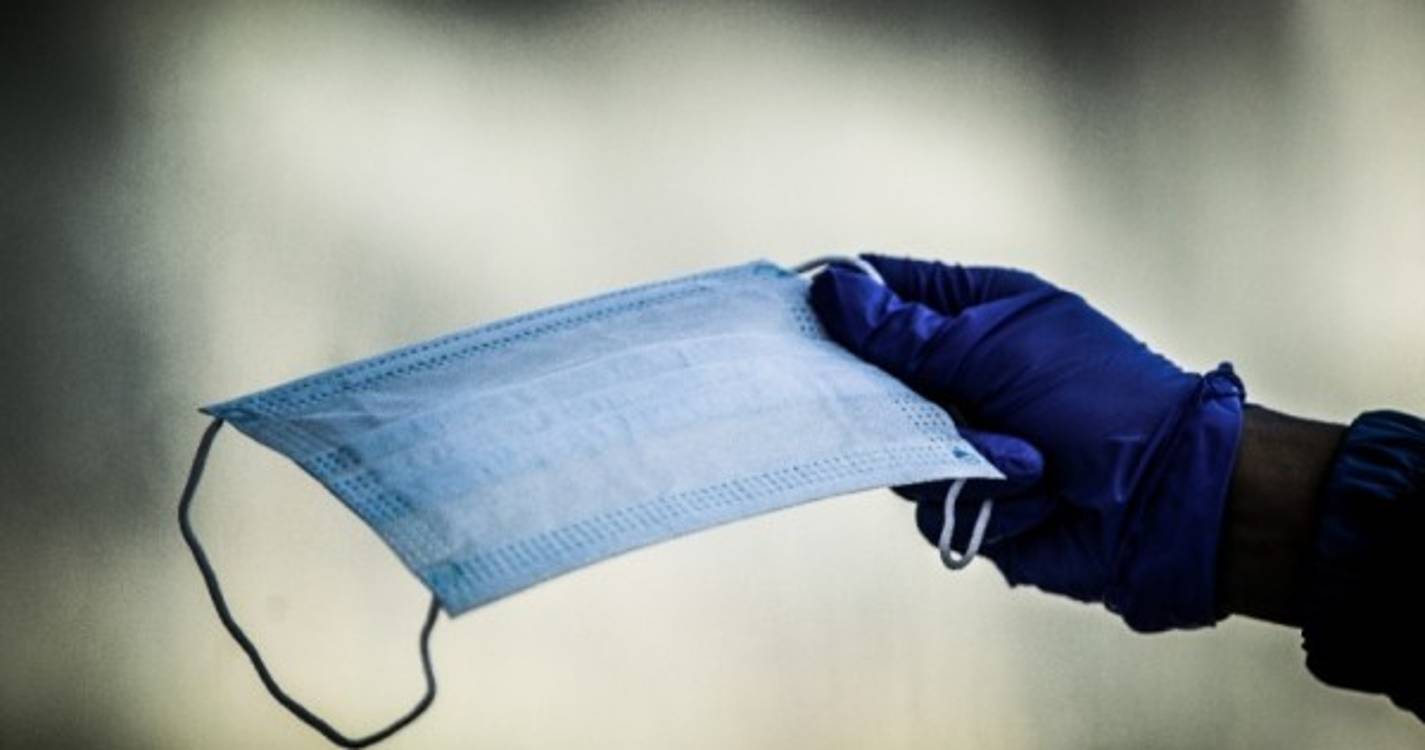 Covid-19: Japão deixa de recomendar uso da máscara