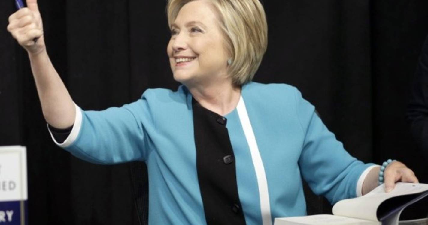Covid-19: Hillary Clinton está infetada e com sintomas "leves" da doença