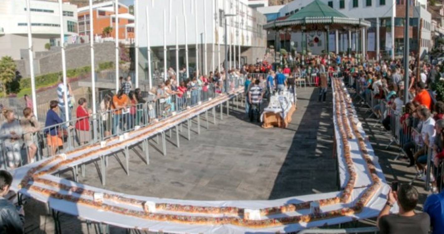 Mega bolo-rei de 265 quilos volta a deliciar Câmara de Lobos este domingo