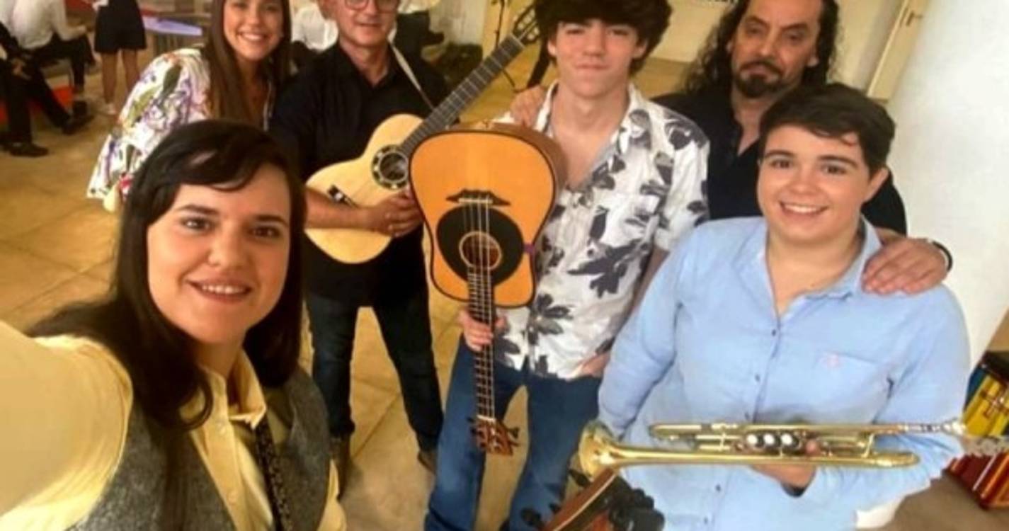 Grupo Varejenta na Semifinal do 'Estrelas ao Sábado'