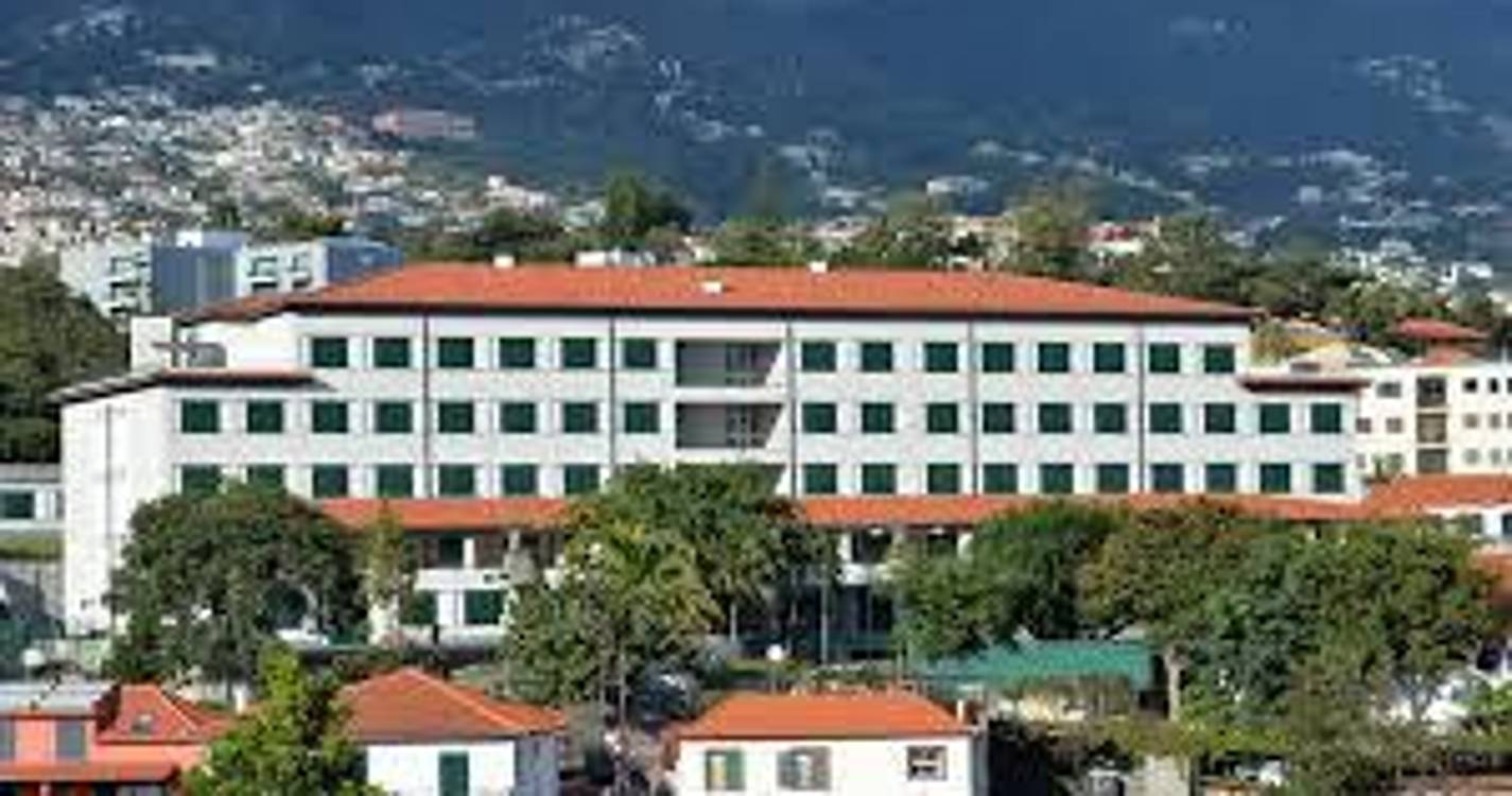 Junta de Freguesia de São Pedro define apoios à escola HBG