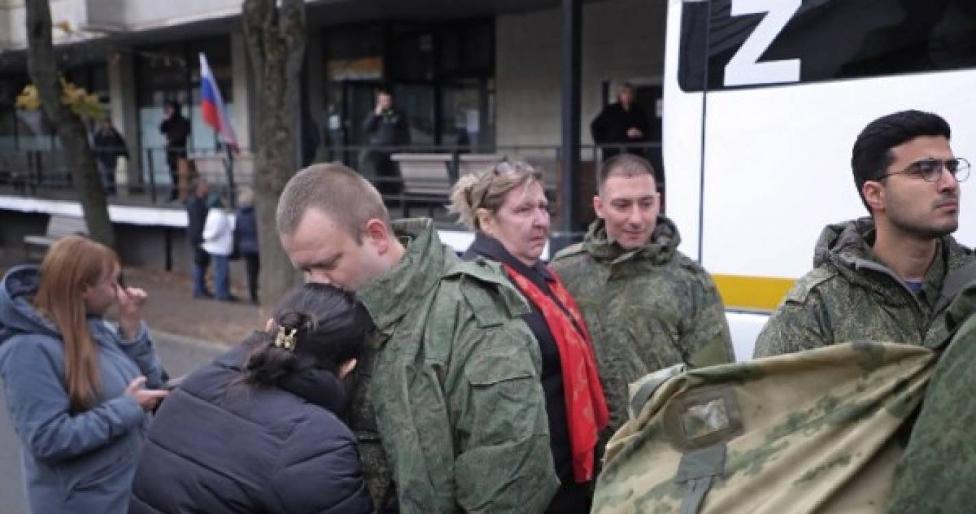 Dois russos pedem asilo aos EUA depois de fugirem ao serviço militar