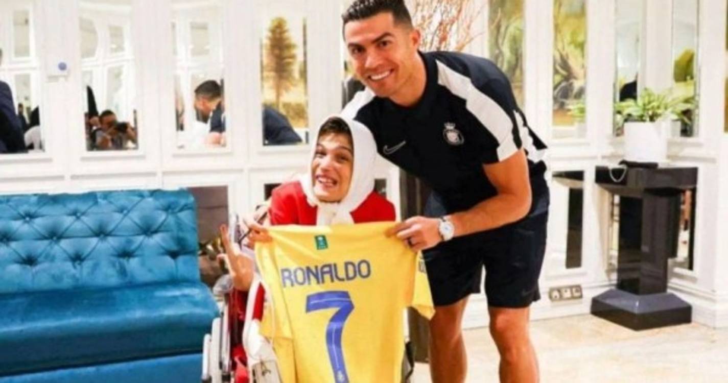 Cristiano Ronaldo arrisca pena de 100 chicotadas no Irão