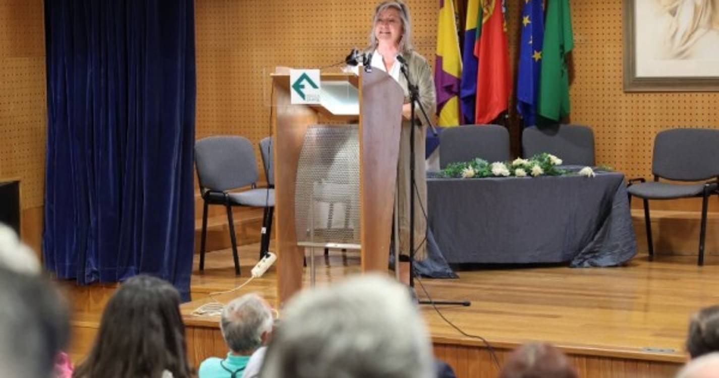 Projeto 'Adota um avô' ajuda a matar a solidão a mais de 400 idosos