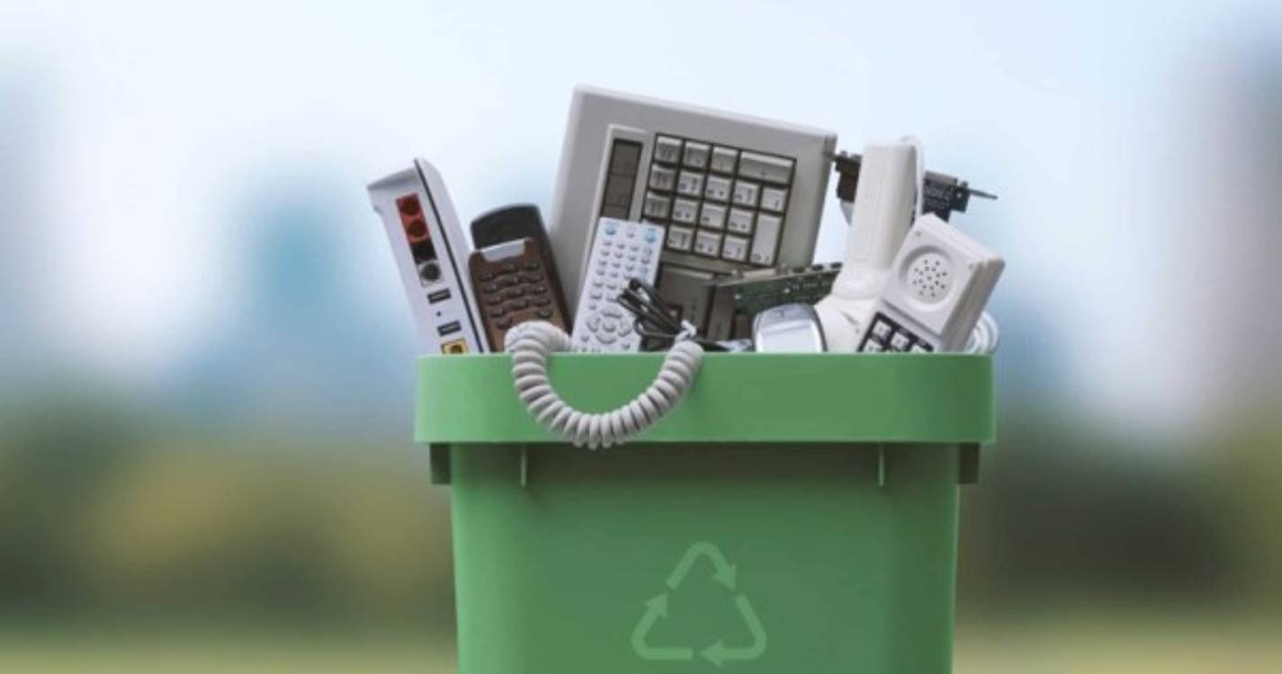 Reciclagem de pilhas e equipamentos elétricos usados para apoiar IPO Lisboa