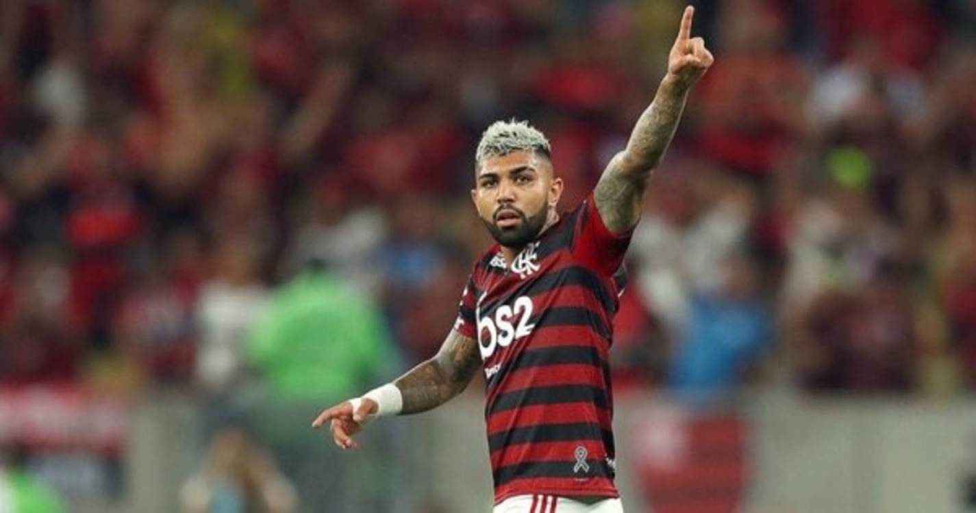 Flamengo bate Paranaense e conquista Copa Libertadores