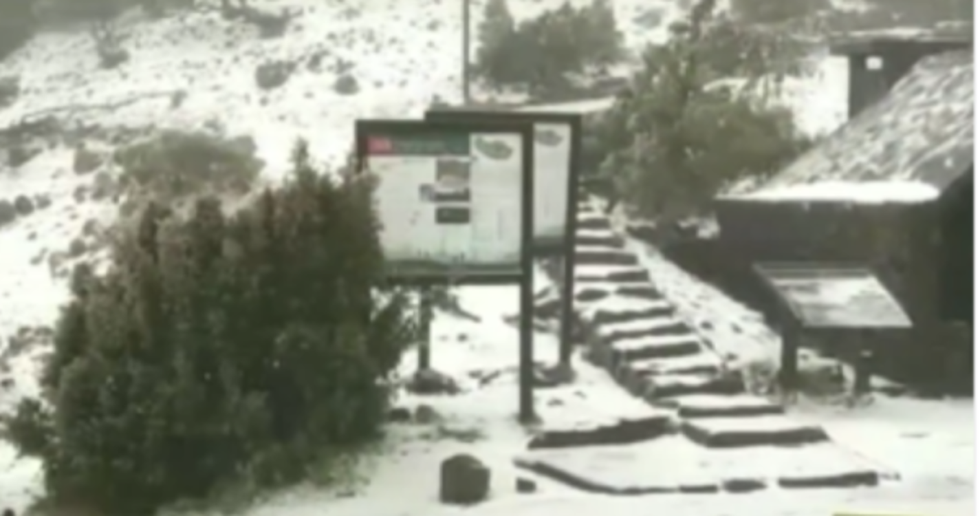 Veja o vídeo que mostra o Pico Ruivo pintado de branco