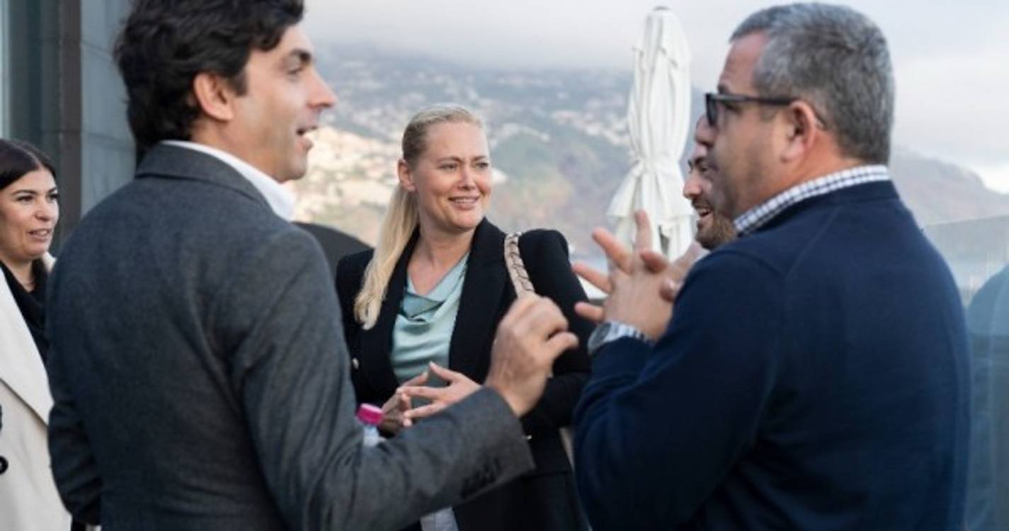 Nova CEO da Zurich Portugal confraterniza com agentes da Madeira