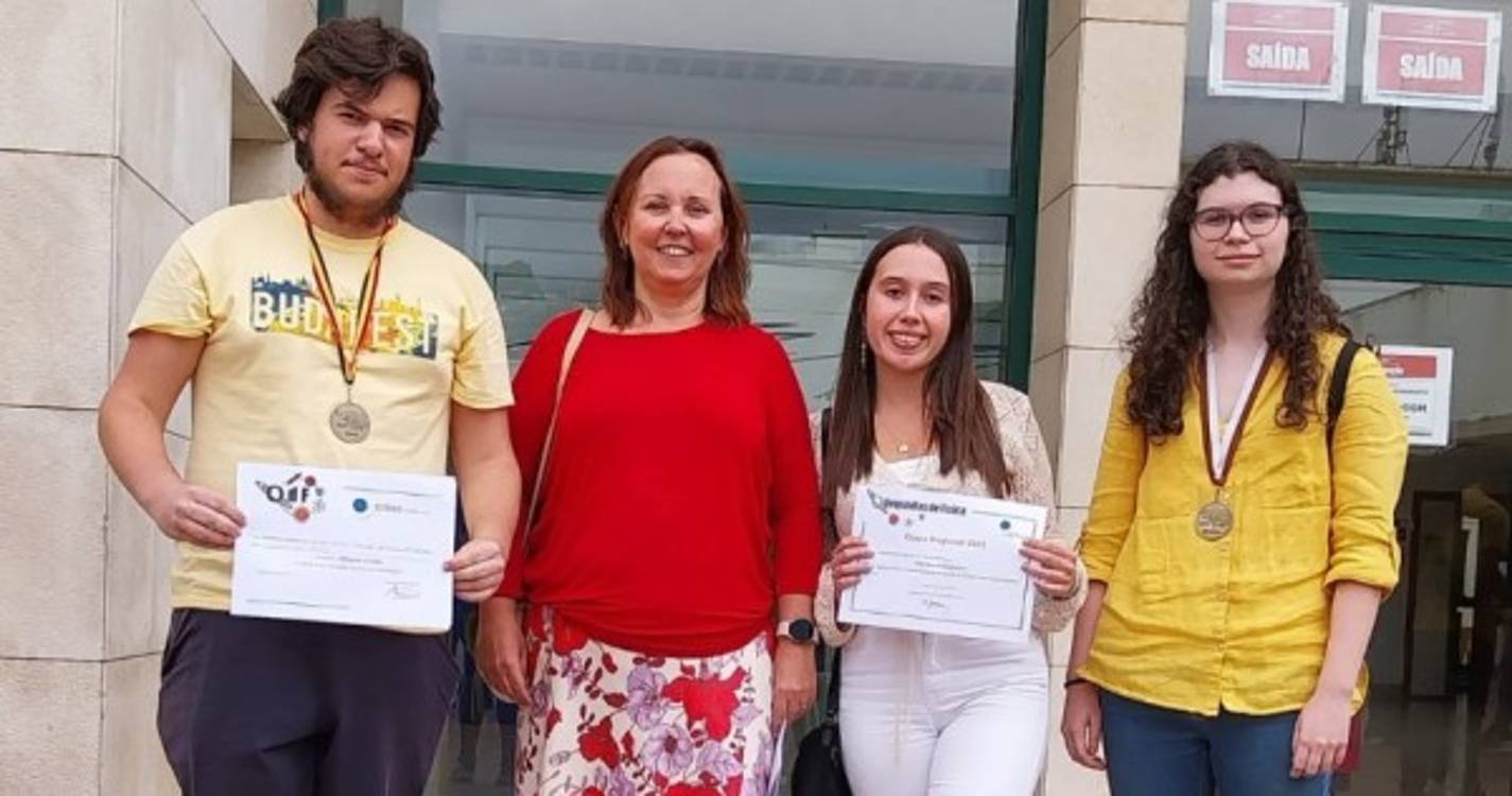 Aluno da APEL Dinis Fonseca vence etapa regional das Olimpíadas da Física