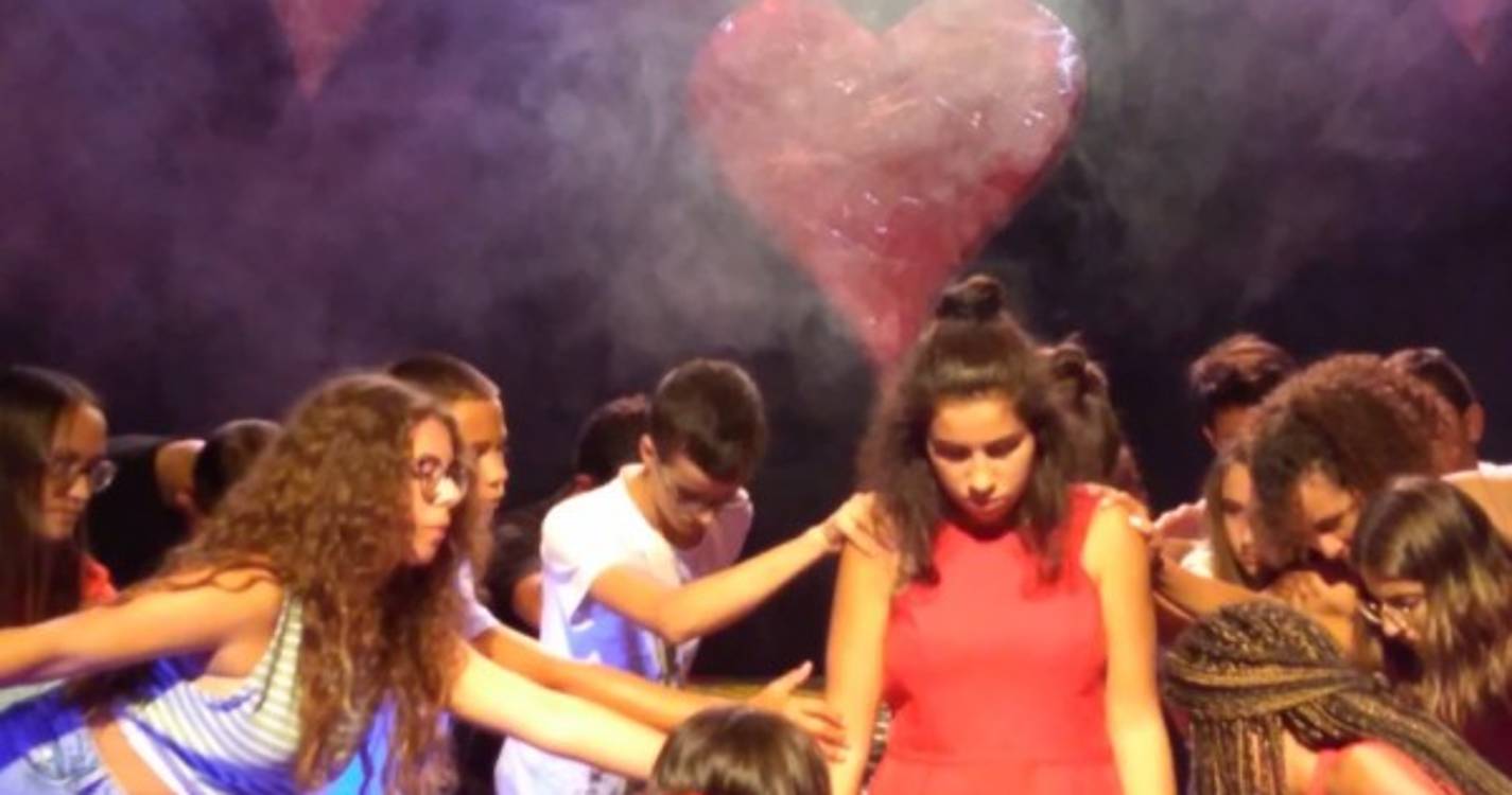 &#34;Eu Sei Mas Não Devia&#34; com sessão exta