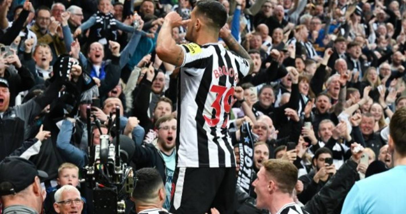 Premier League: Newcastle consolida candidatura à 'Champions' com goleada