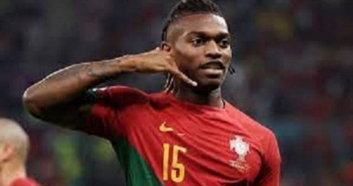 Futebolista Rafael Leão é Way 45 na música e edita álbum de estreia sexta-feira