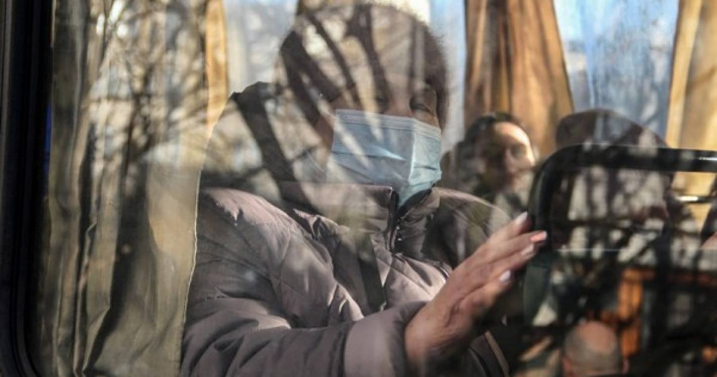 Ucrânia: Bombardeamentos russos causam cinco mortos e 11 feridos em Donetsk