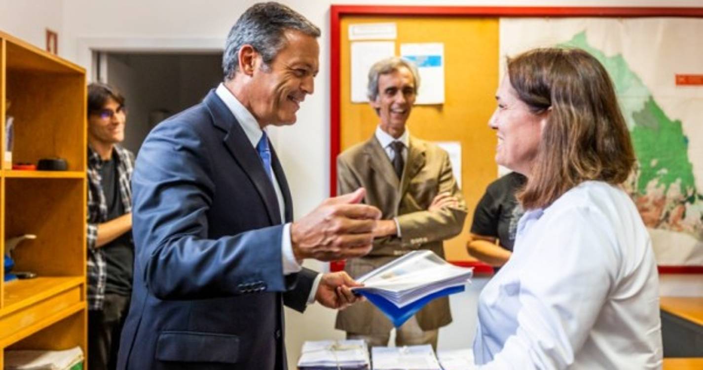 Câmara do Funchal entregou 11 projetos urbanísticos a nove famílias das zonas altas