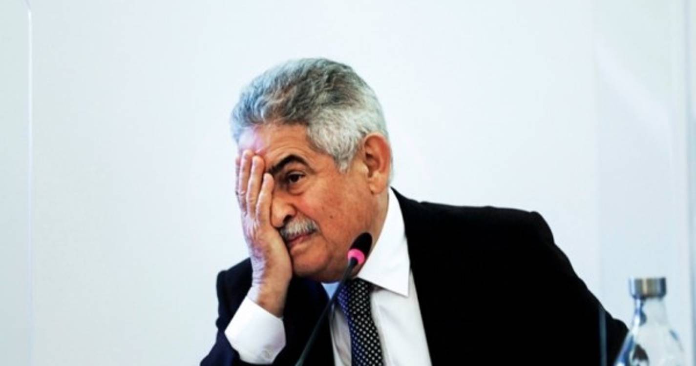 Vieira passa mais uma noite detido