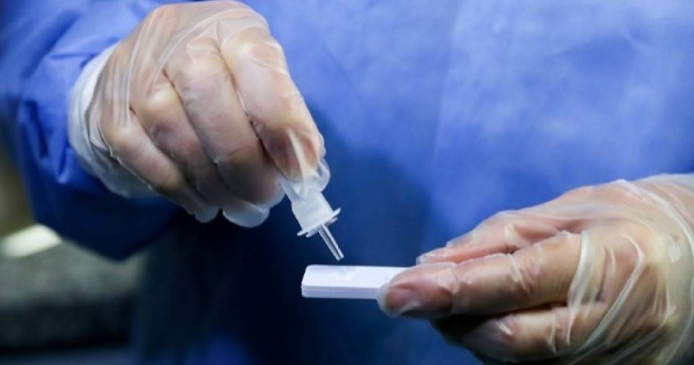 Covid-19: Incidência dá um salto e índice de transmissibilidade também sobe