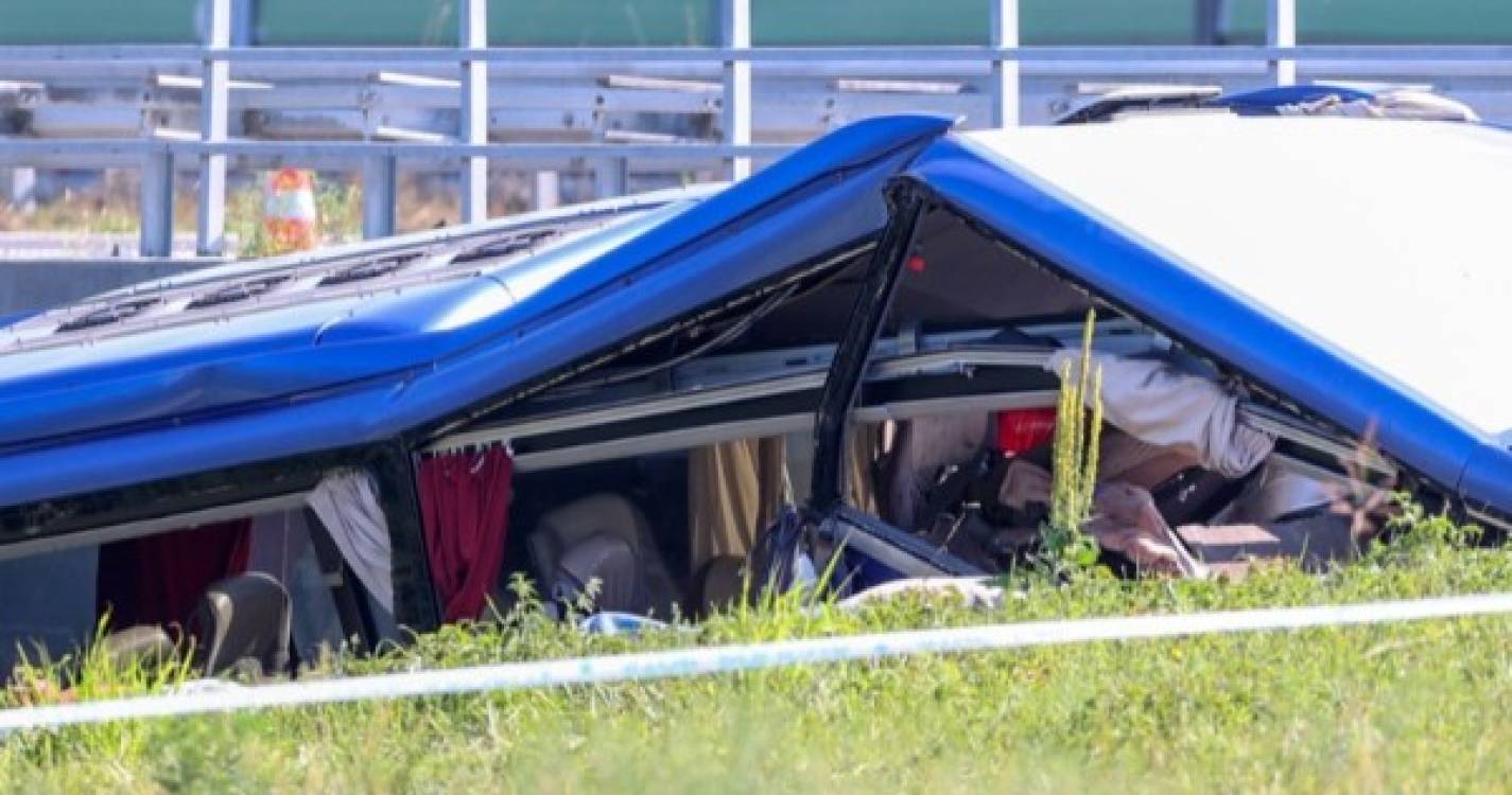 Onze mortos em despiste de autocarro perto da capital da Croácia