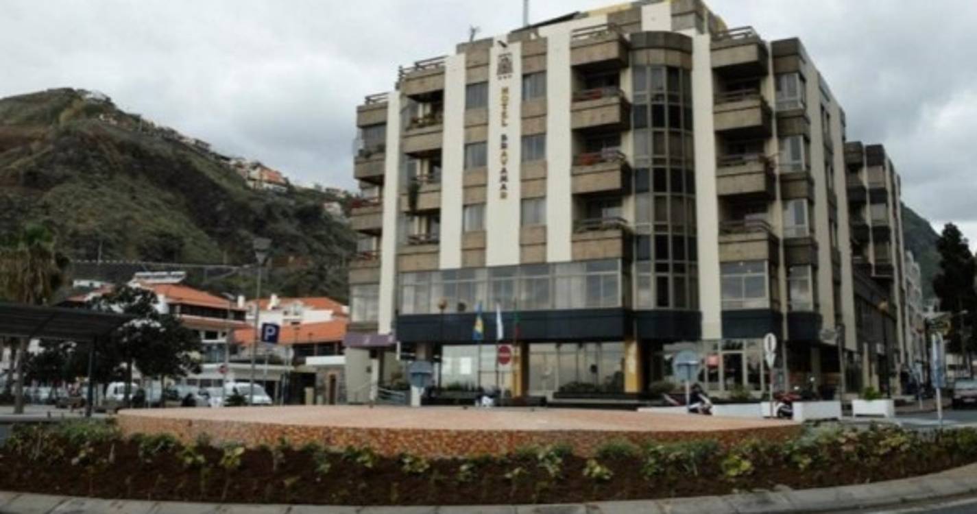Hotel à venda na Ribeira Brava por 6,5 milhões de euros