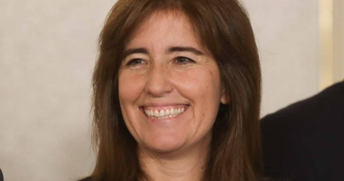 Ministra do Trabalho testa positivo à covid-19 e está em confinamento